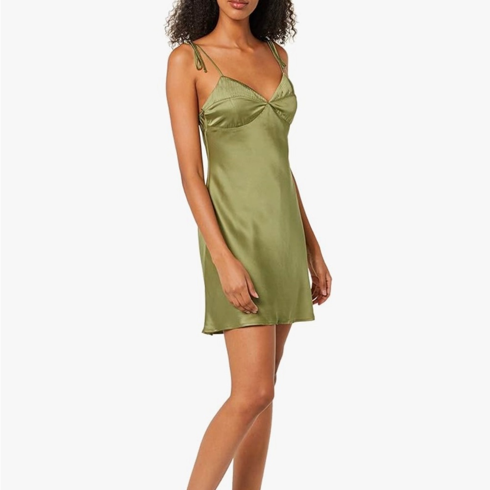 ASTR The Label Olive Green Dress - Picture 4 of 5